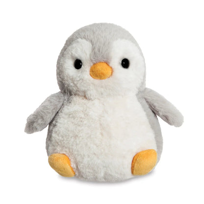 kawaii Pickle Penguin knuffel close-up