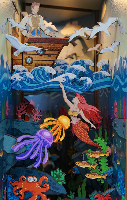 Tone-Cheer | Book nook: The little mermaid - 24 cm