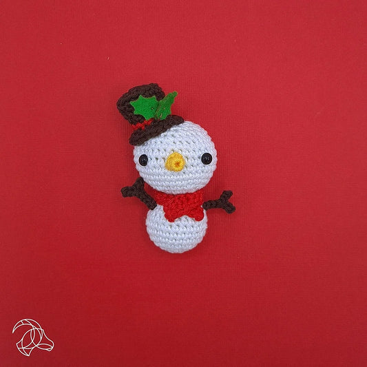 schattige amigurumi sneeuwpop close-up
