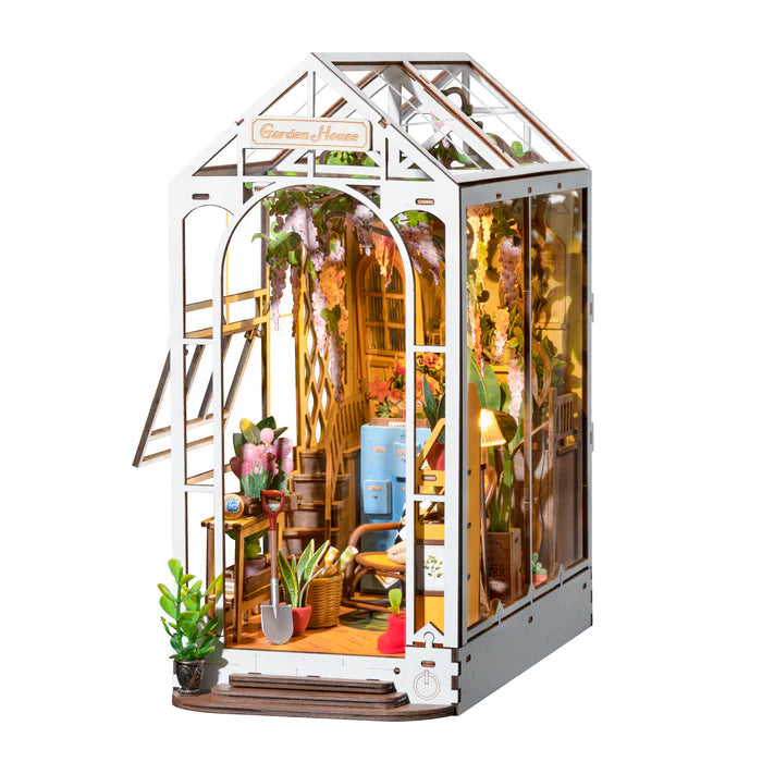 Rolife | Book nook: Garden House - 24 cm