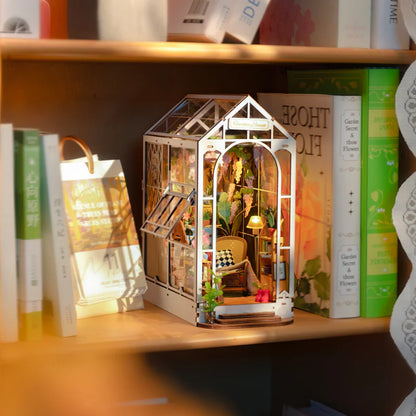 Rolife | Book nook: Garden House - 24 cm